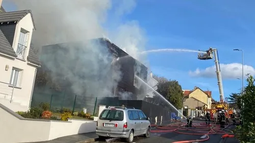 Le Mans : feu de maison sur l'avenue Paul-Louis-Jacques